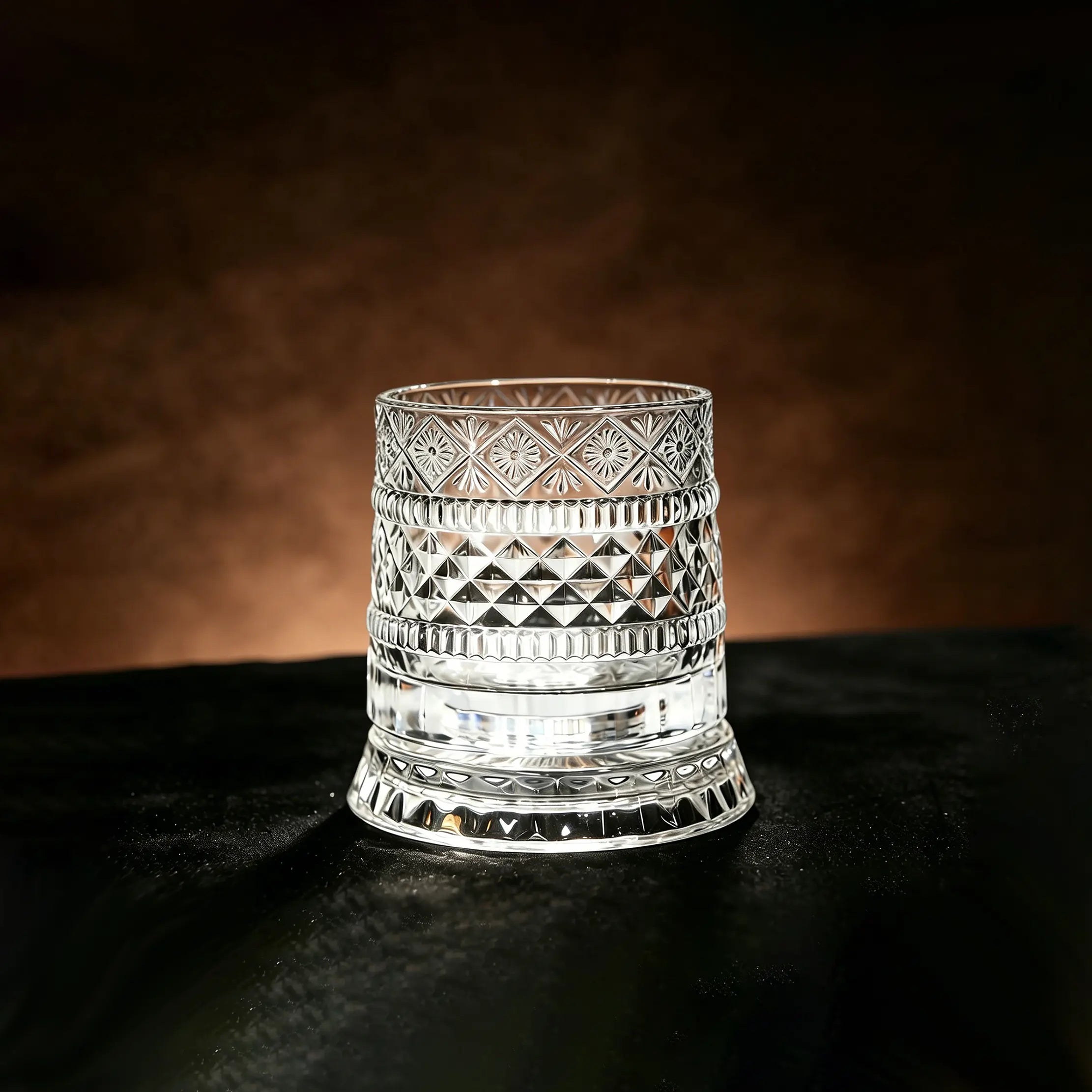Star-Patterned Rotating Whiskey Glass